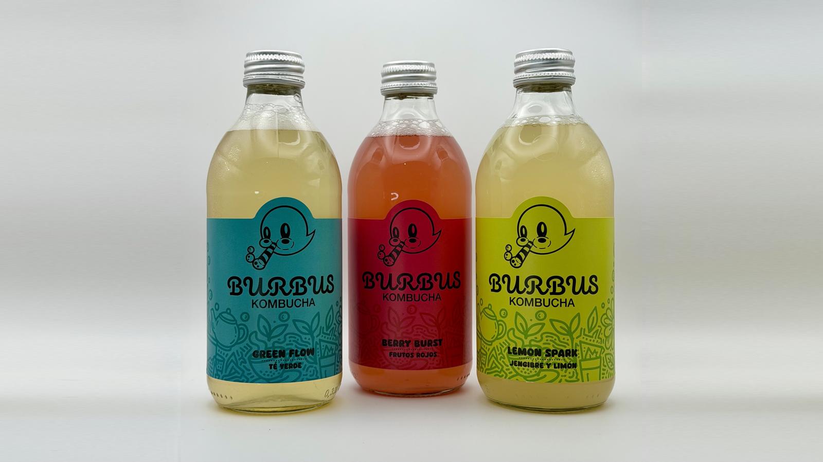 Tres botellas de kombucha Burbus: Green Flow, Berry Burst y Lemon Spark